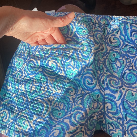 Lilly Pulitzer Shorts - Picture 10 of 11